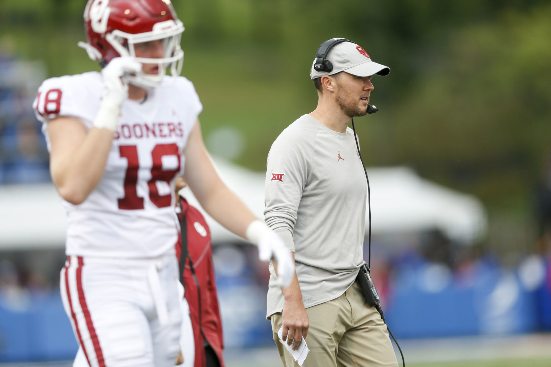 Oklahoma Sooners vs Kansas Jayhawks
